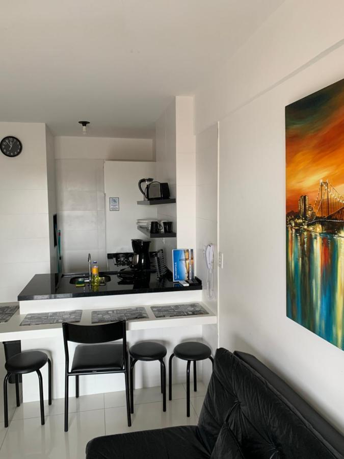 Apartamento Com Vista Do Mar Em Residencial Com Piscina Florianópolis Eksteriør billede